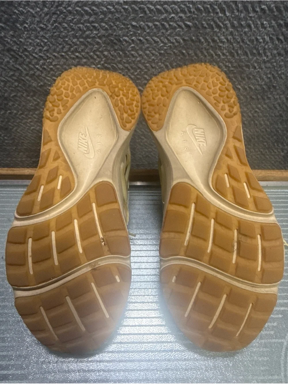 Huarache City Low   Tan Performance Sneakers